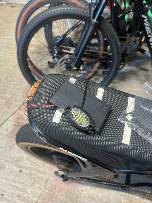 Battery powered rock light ￼